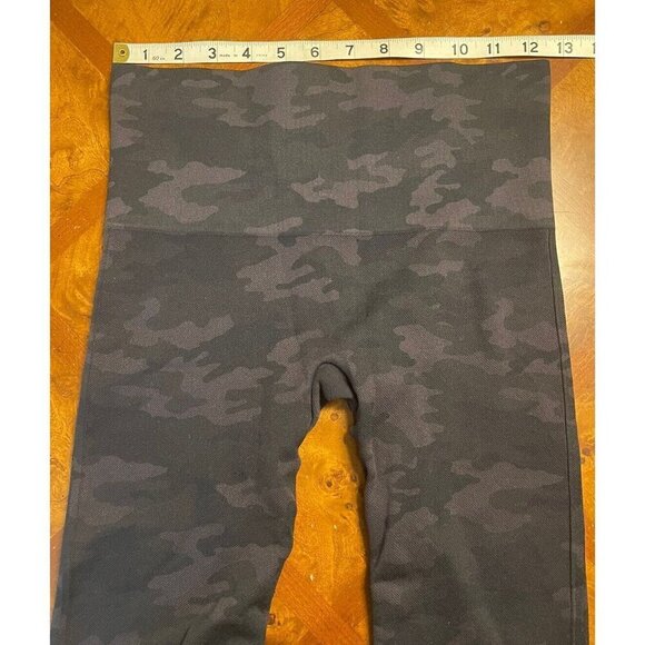 Spanx Look At Me Now Seamless Camo Leggings M Cropped Blue Gray Women's Hi Rise - Picture 4 of 7
